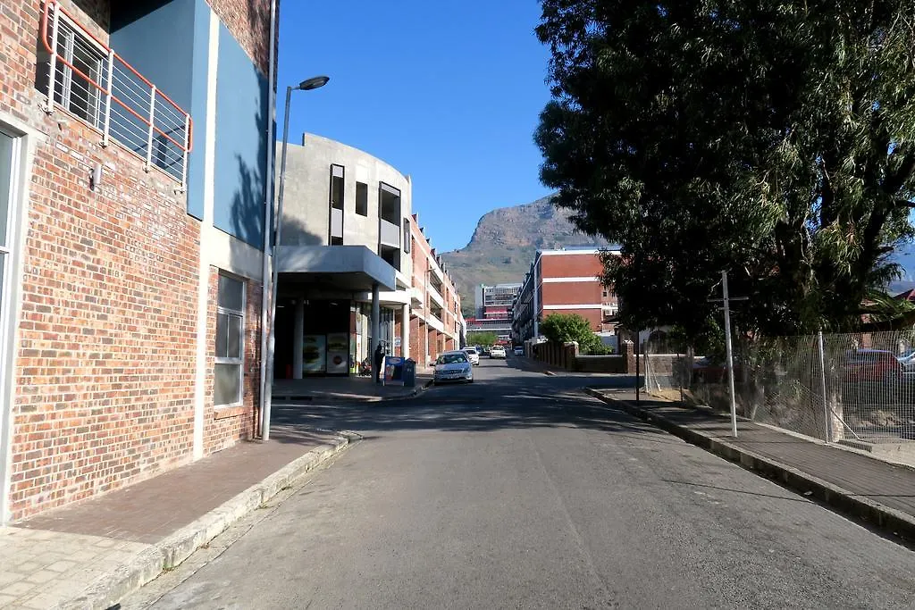 Swift Contemporary Studio Apartment 0*, Cape Town South Africa