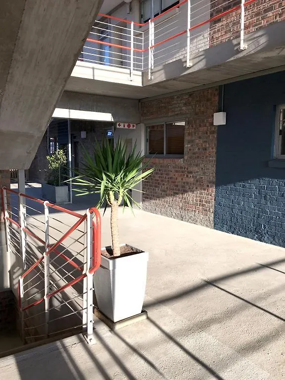 Swift Contemporary Studio Apartment 0*, Cape Town South Africa