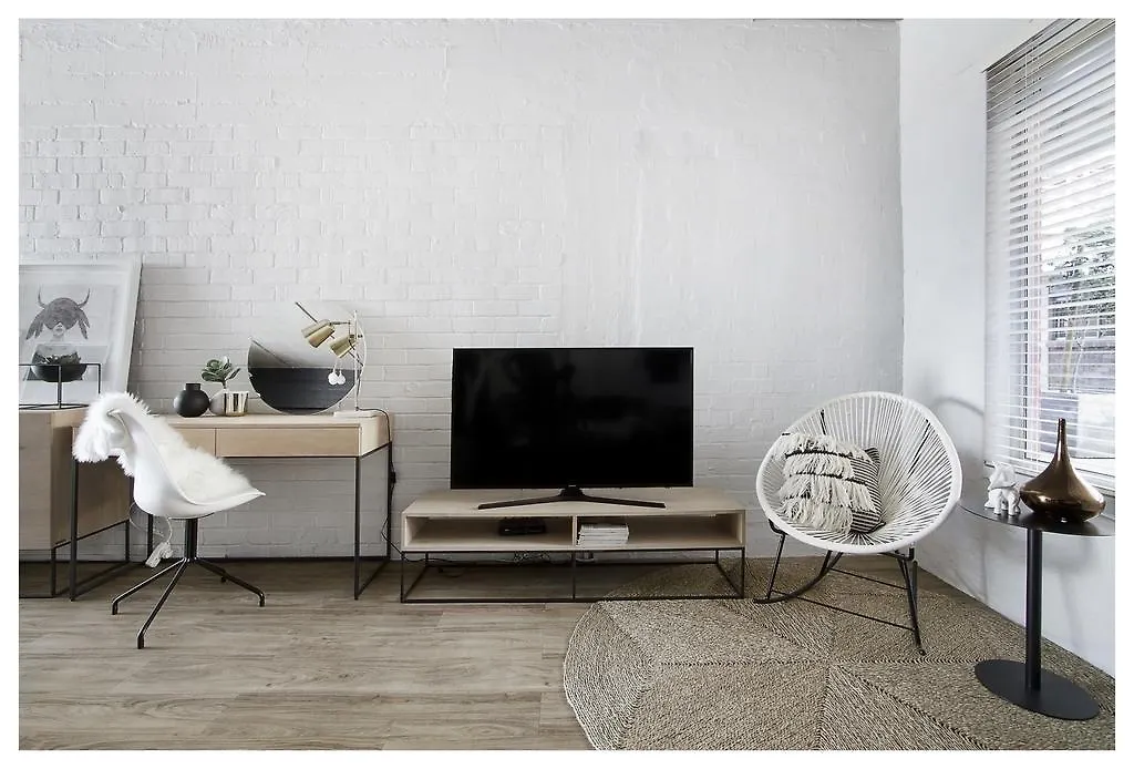 Swift Contemporary Studio Apartment  Cape Town